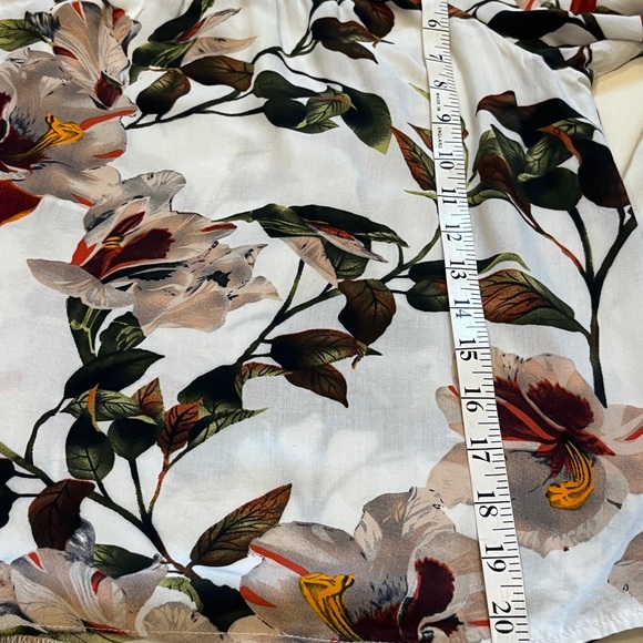 PAPILLON Floral Off-Shoulder Women's Blouse Top Size Medium Bell Sleeves Viscose - Picture 8 of 11